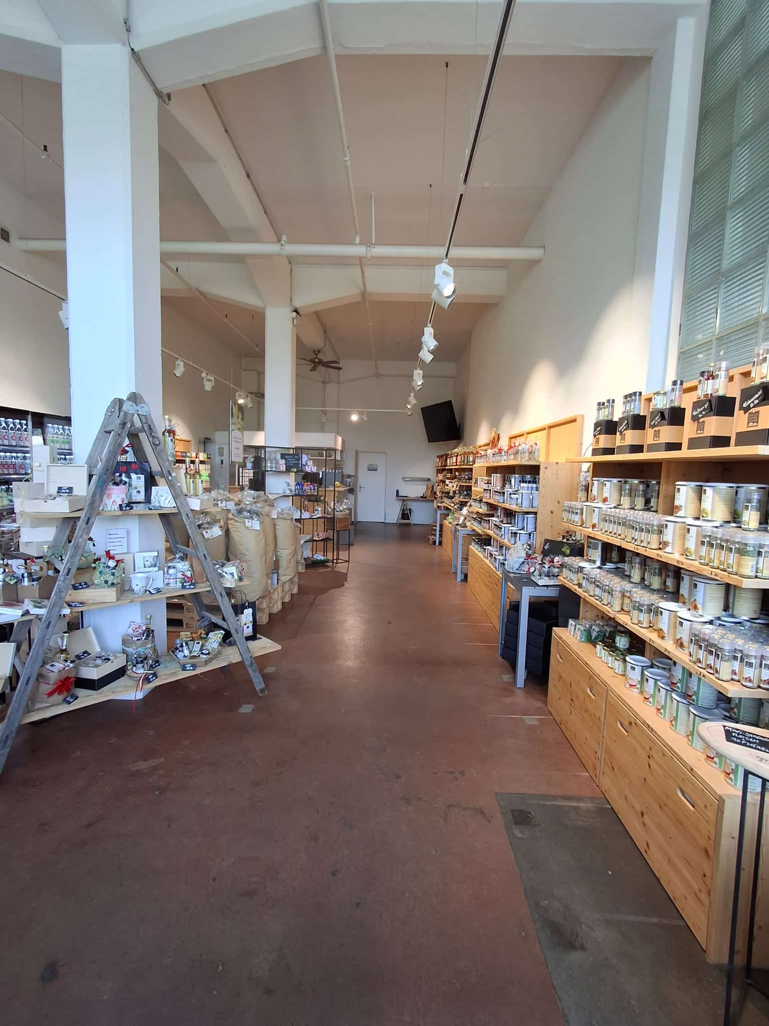 Ausflug Swiss Alpines Herbs  21. April